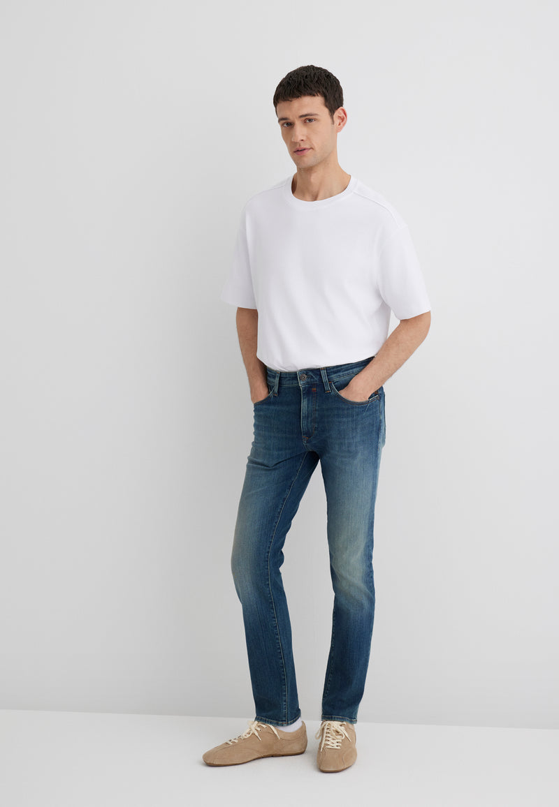 Marcus | Slim Straight Leg, Zip Fly