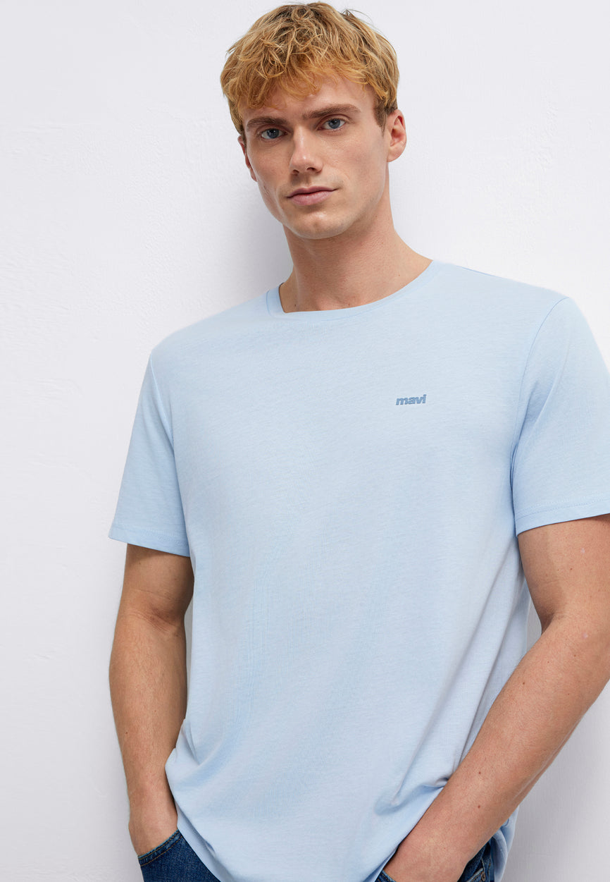T-SHIRT Z NADRUKIEM MAVI | Podstawowa koszulka z logo Mavi
