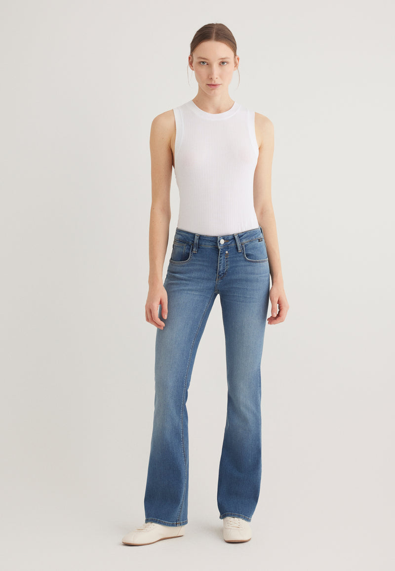 Bella | Bootcut a metà rischio, slim