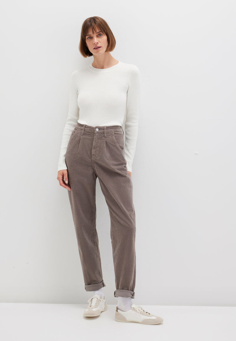 Laura | Jeans holgados de gran altura y plisados