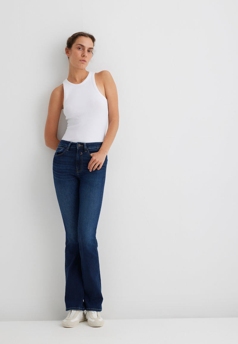 Maria | Mid-rise, flare