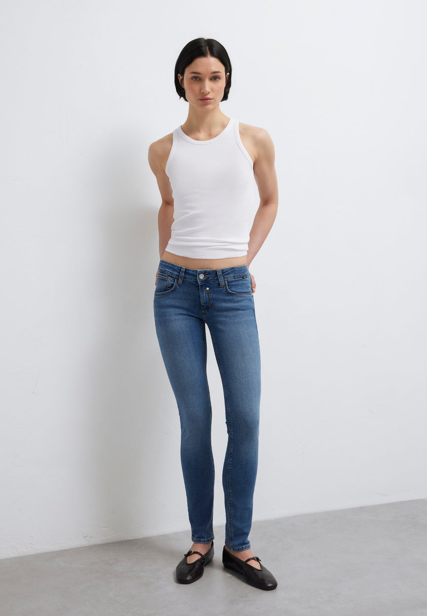 LINDY | Low-Rise, Skinny Leg