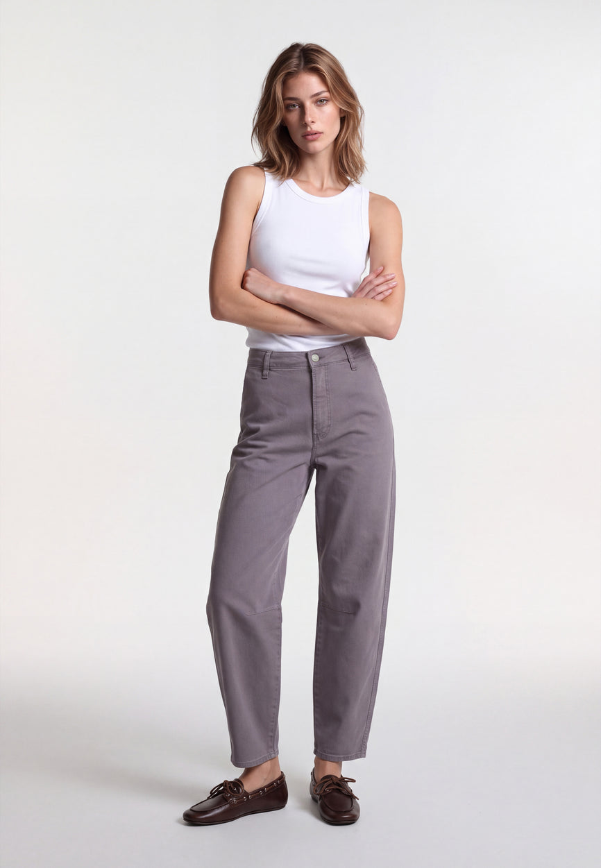 LEILA CHINO | High-Rise, Baggy