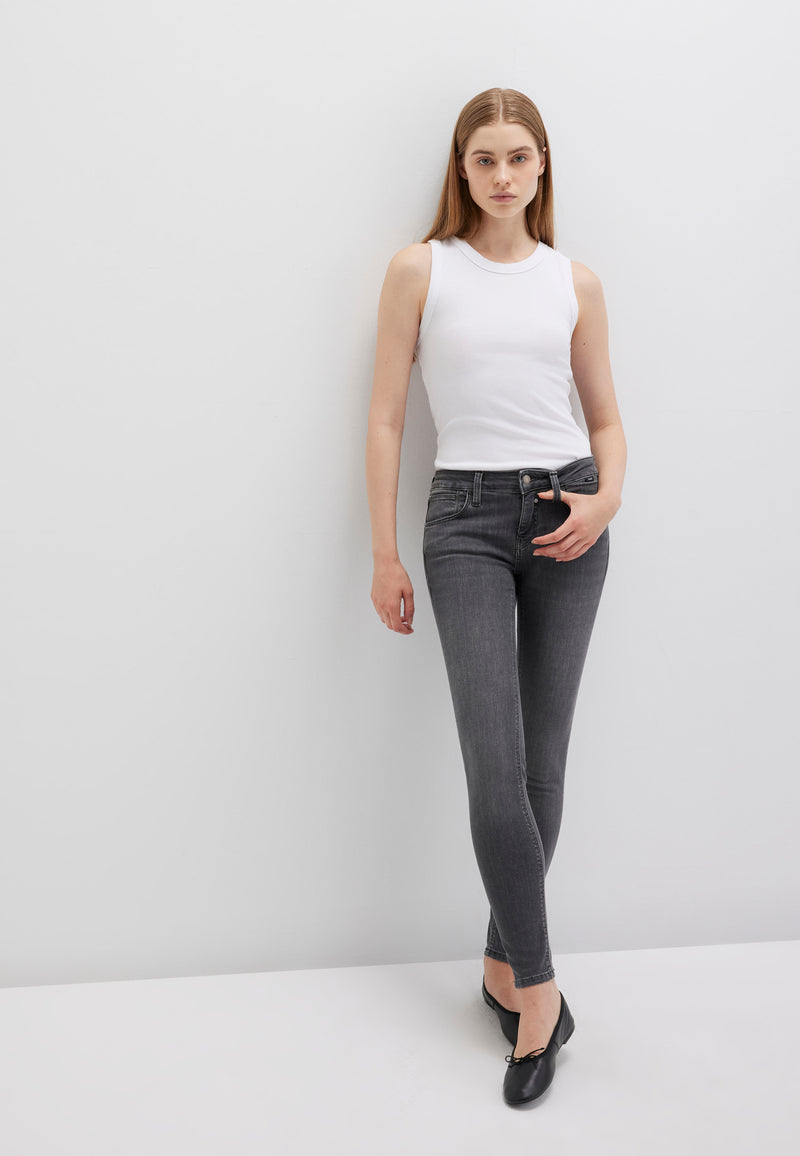 ADRIANA | Mid-Rise, Super Skinny