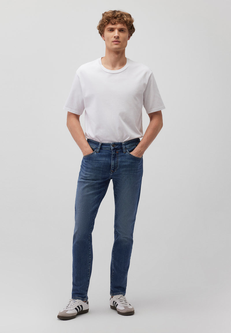 James | Super maigre, mouche zip