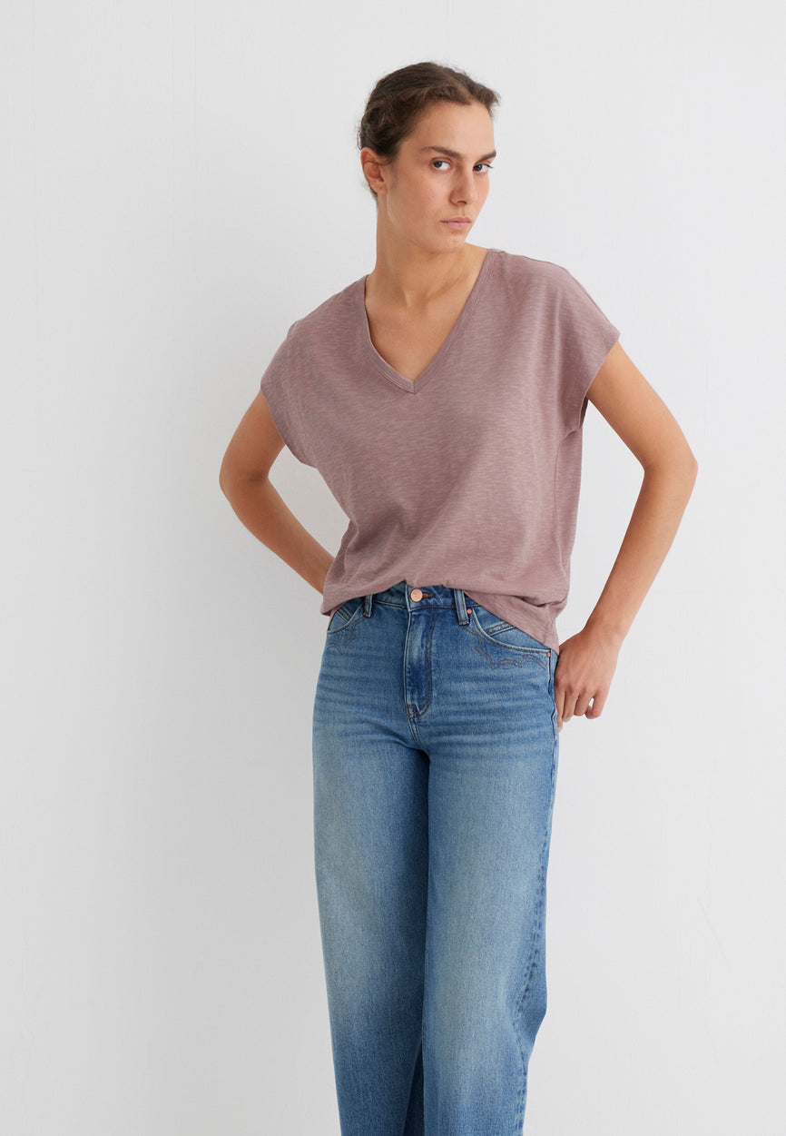 SHORT SLEEVE BASIC | V-Neck T-Shirt