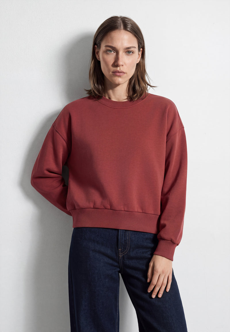 CREW NECK SWEATSHIRT | Sweatshirt mit kleiner Stickerei