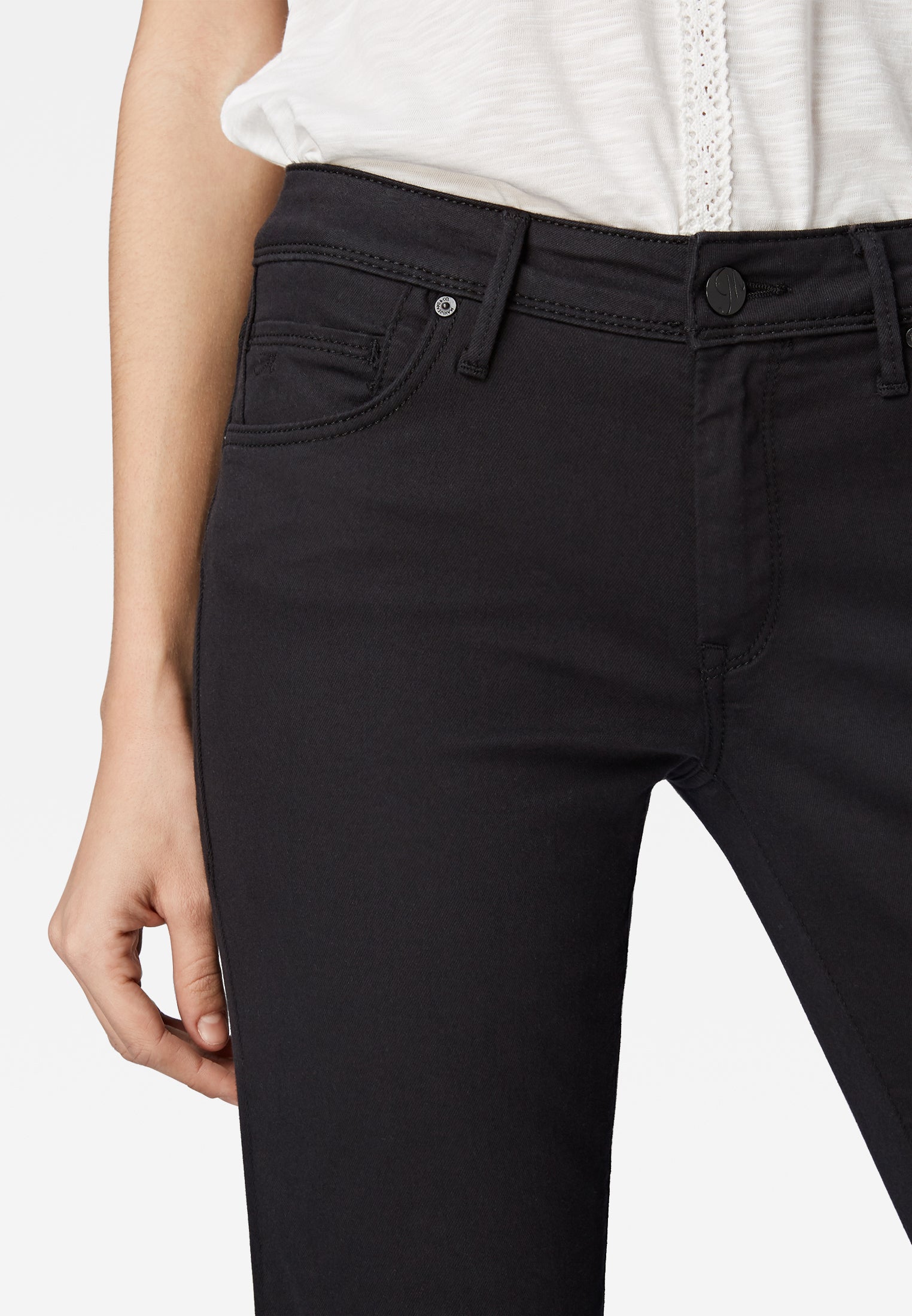 Mavi Dames Bella Mid-Rise Bootcut Jeans Mavi Dames Bella Mid-Rise Bootcut Jeans